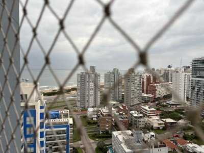 Apartamento ID.2717 - VENTA AV. CHIVERTA PISO ALTO TRES DORMITORIOS BRAVA AIDY GRILL