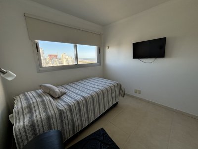 Apartamento ID.218 - AV. CHIVERTA EXCELENTE ALTURA Y ORIENTACION