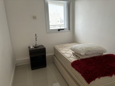 Apartamento ID.2717 - VENTA AV. CHIVERTA PISO ALTO TRES DORMITORIOS BRAVA AIDY GRILL
