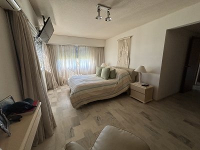Apartamento ID.2421 - AV ROOSVELT BAJO SU VALOR VENTA EXCELENTE PRECIO