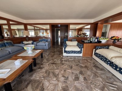 Apartamento ID.3140 - VENTA EN EXCLUSIVIDAD MALECON MANSA FRENTE AL MAR