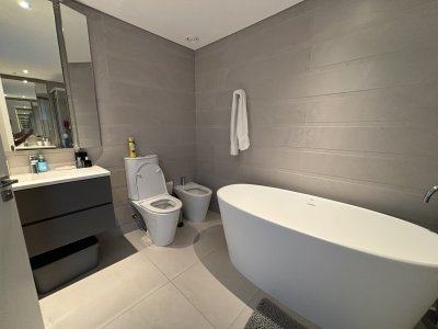 Apartamento ID.2760 - VENTA PISO ALTO TORRE LE PARC III BRAVA PRIMERA LINEA FRENTE AL MAR 