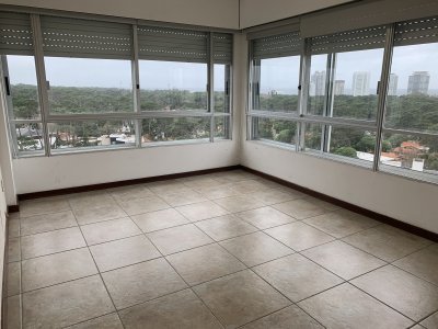 Apartamento ID.2103 - AV ROOSVELT Y PEDRAGOSA SIERRA PISO ALTO RECICLADO