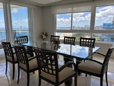 Apartamento ID.1011 -  venta MILLENIUM TOWER mansa frente al mar tres suites y dependencias