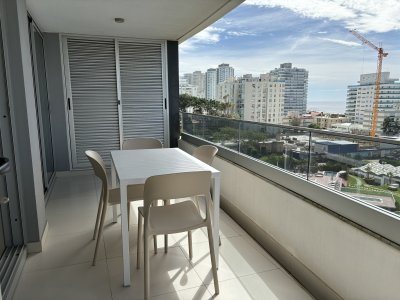Apartamento ID.2323 - Venta brava dos dormitorios parada 7, una cuadra del mar