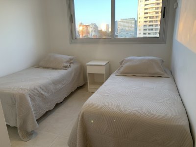 Apartamento ID.215 - AV. CHIVERTA VISTA AL MAR BRAVA Y MANSA
