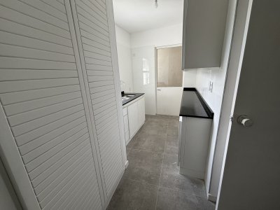 Apartamento ID.2698 - VENTA TORRE ANTARES RECICLADO MUY BUENA ORIENTACION