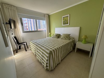 Apartamento ID.11 - AV. CHIVERTA  VENTA DOS DORMITORIOS CON SERVICIOS,  VISTA LA MAR 