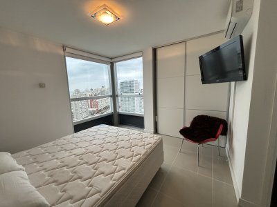 Apartamento ID.2717 - VENTA AV. CHIVERTA PISO ALTO TRES DORMITORIOS BRAVA AIDY GRILL