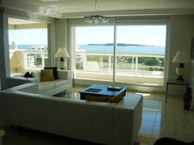 Apartamento ID.175 - LE JARDIN ESQUINERO TRES SUITES