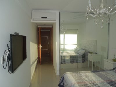 Apartamento ID.830 -  VENTA MIAMI BOULEVARD  TORRE I PISO ALTO AL FRENTE