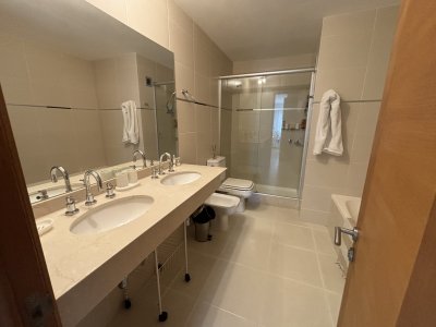 Apartamento ID.2582 - SEASONS TOWER VENTA  MANSA PEGADO A ENJOY CONRAD HOTEL