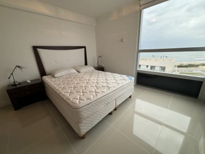 Apartamento ID.2717 - VENTA AV. CHIVERTA PISO ALTO TRES DORMITORIOS BRAVA AIDY GRILL