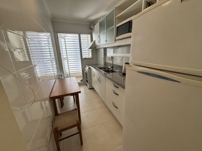 Apartamento ID.11 - AV. CHIVERTA  VENTA DOS DORMITORIOS CON SERVICIOS,  VISTA LA MAR 