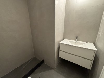 Apartamento ID.2698 - VENTA TORRE ANTARES RECICLADO MUY BUENA ORIENTACION