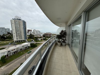 Apartamento ID.197 - AV. CHIVERTA. MUY LINDA PLANTA BRAVA VENTA ORIENTACION SOLAR