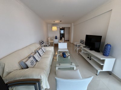 Apartamento ID.830 -  VENTA MIAMI BOULEVARD  TORRE I PISO ALTO AL FRENTE