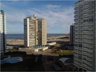 AV. CHIVERTA edificio de categoria vista al mar