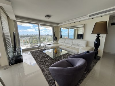 EXCELENTE APARTAMENTO A LA VENTA CON TODA LA VISTA AL MAR PLAYA MANSA 3 DORMITORIOS