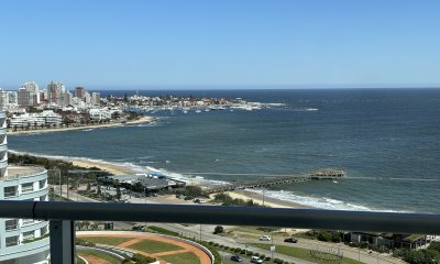 SEASONS TOWER VENTA PISO ALTO MANSA ESQUINERO AL PUERTO