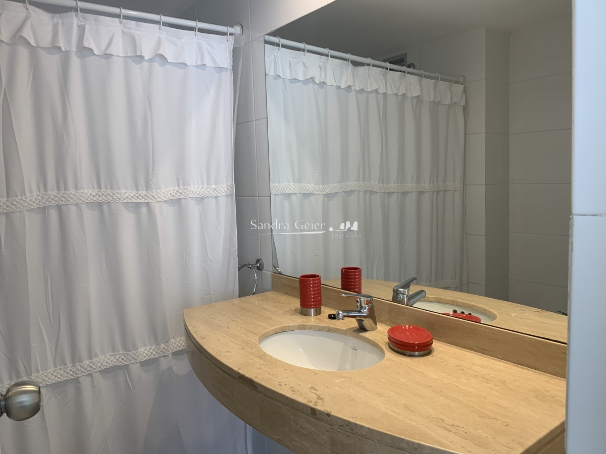 Apartamento ID.2200 - Apartamento en Punta del Este, Brava