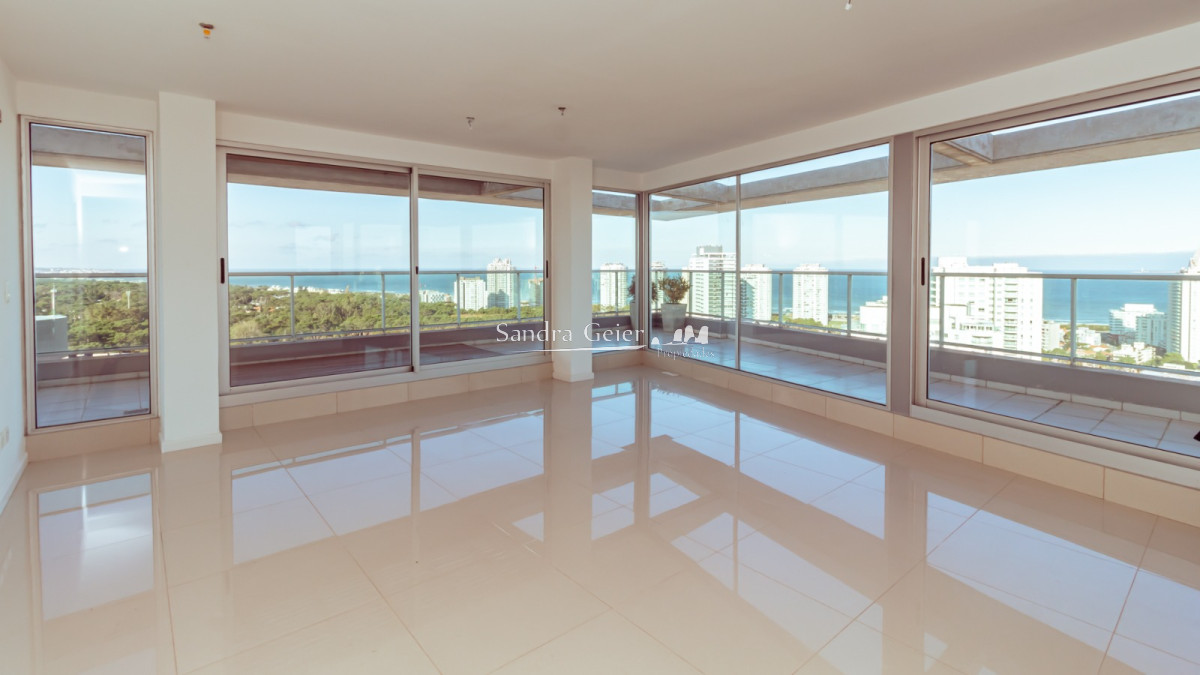Apartamento ID.2067 - Av. Roosvelt Parada 5, Pent house en venta a estrenar!!!!