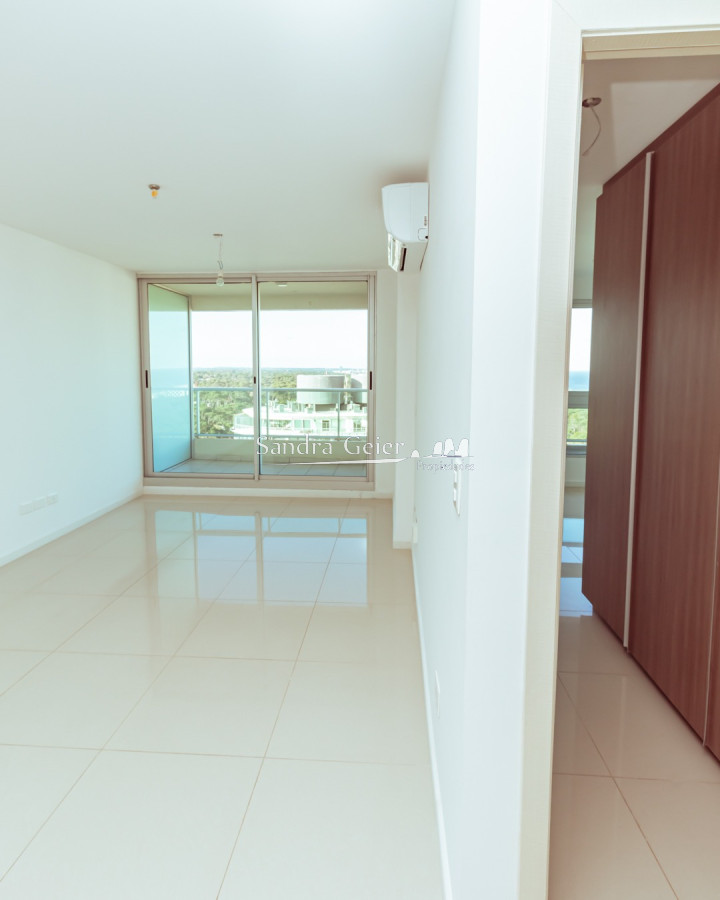Apartamento ID.2065 - AV ROOSVELT PISO ALTO A ESTRENAR CON VISTA AL MAR
