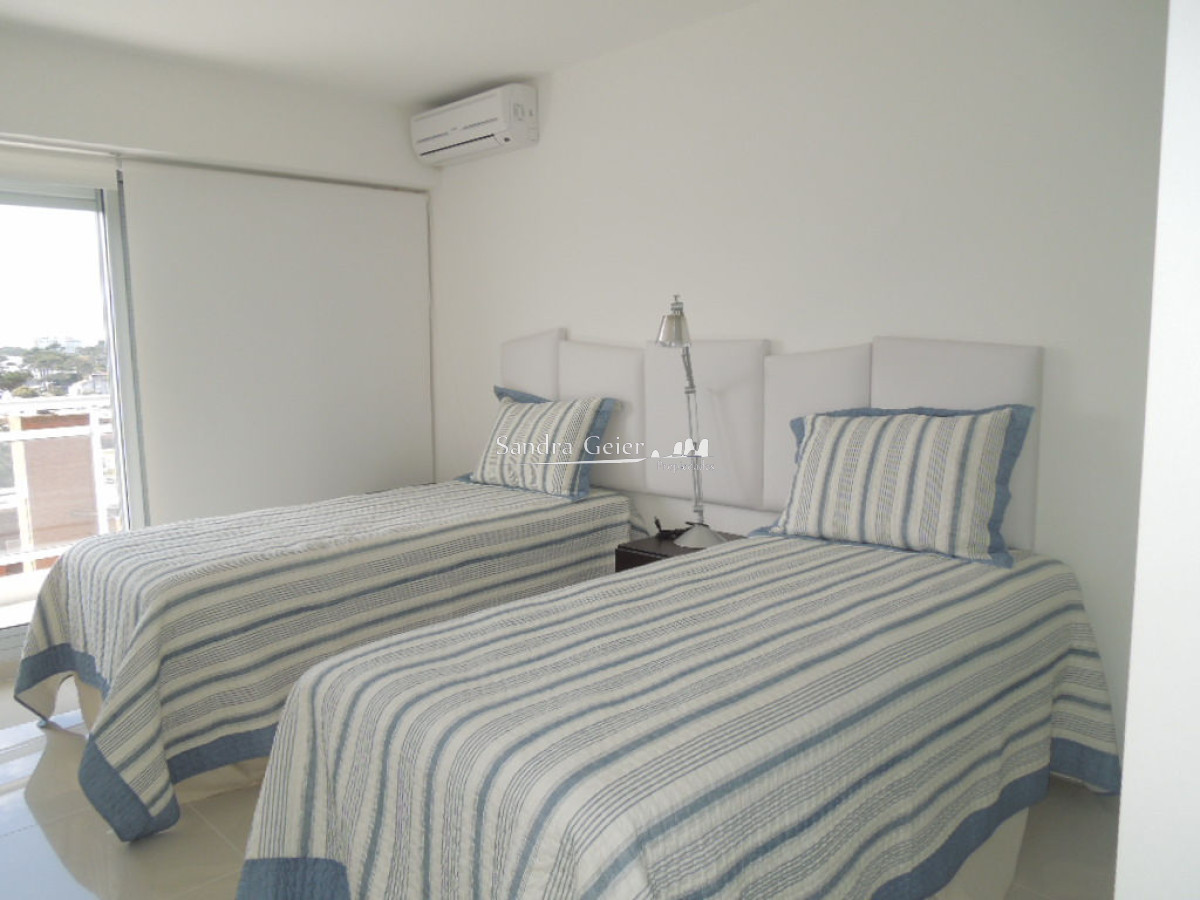 Apartamento ID.807 - SUNRISE TOWER PARADA 5 PLAYA MANSA
