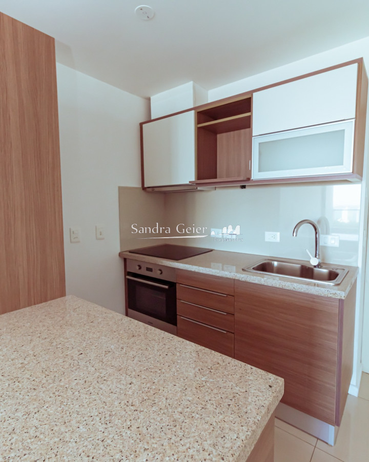 Apartamento ID.2066 - Av Roosvelt Brava parada 5