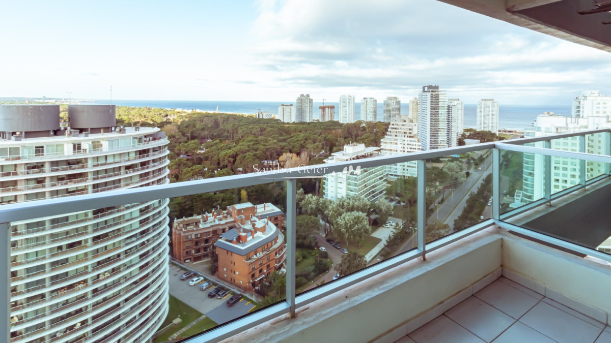 Apartamento ID.2065 - AV ROOSVELT PISO ALTO A ESTRENAR CON VISTA AL MAR