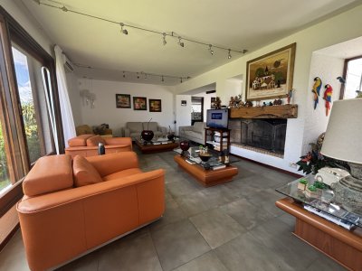 Casa ID.3237 - Casa en paradas a 100mts del mar