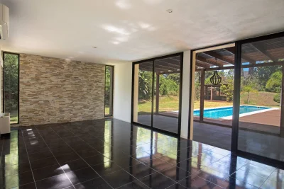 Casa ID.3007 - BARRIO PRIVADO LA RESIDENCE IMPONENTE CASA EN EXCELENTE UBICACION