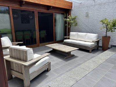 Casa ID.3237 - Casa en paradas a 100mts del mar