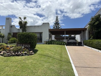 Casa ID.3237 - Casa en paradas a 100mts del mar