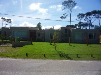 Casa ID.1073 - Casa en Punta del Este, Pinares