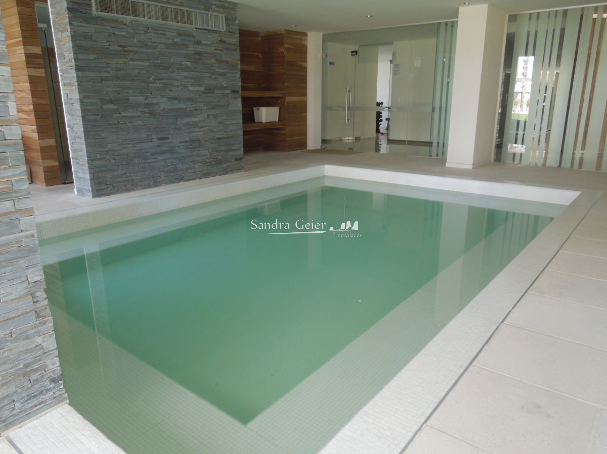 Apartamento ID.1288 - AV. CHIVERTA. MUY LINDA PLANTA  