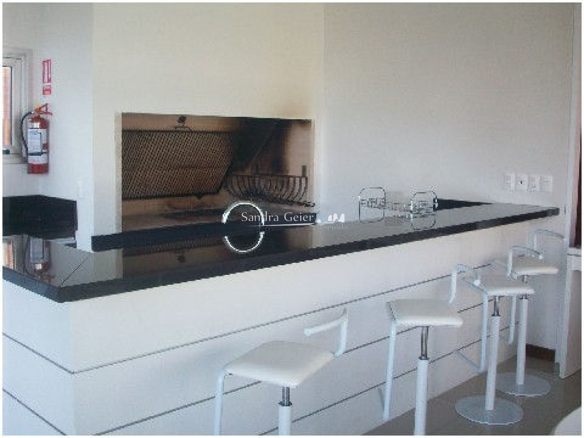 Apartamento ID.1288 - AV. CHIVERTA. MUY LINDA PLANTA  