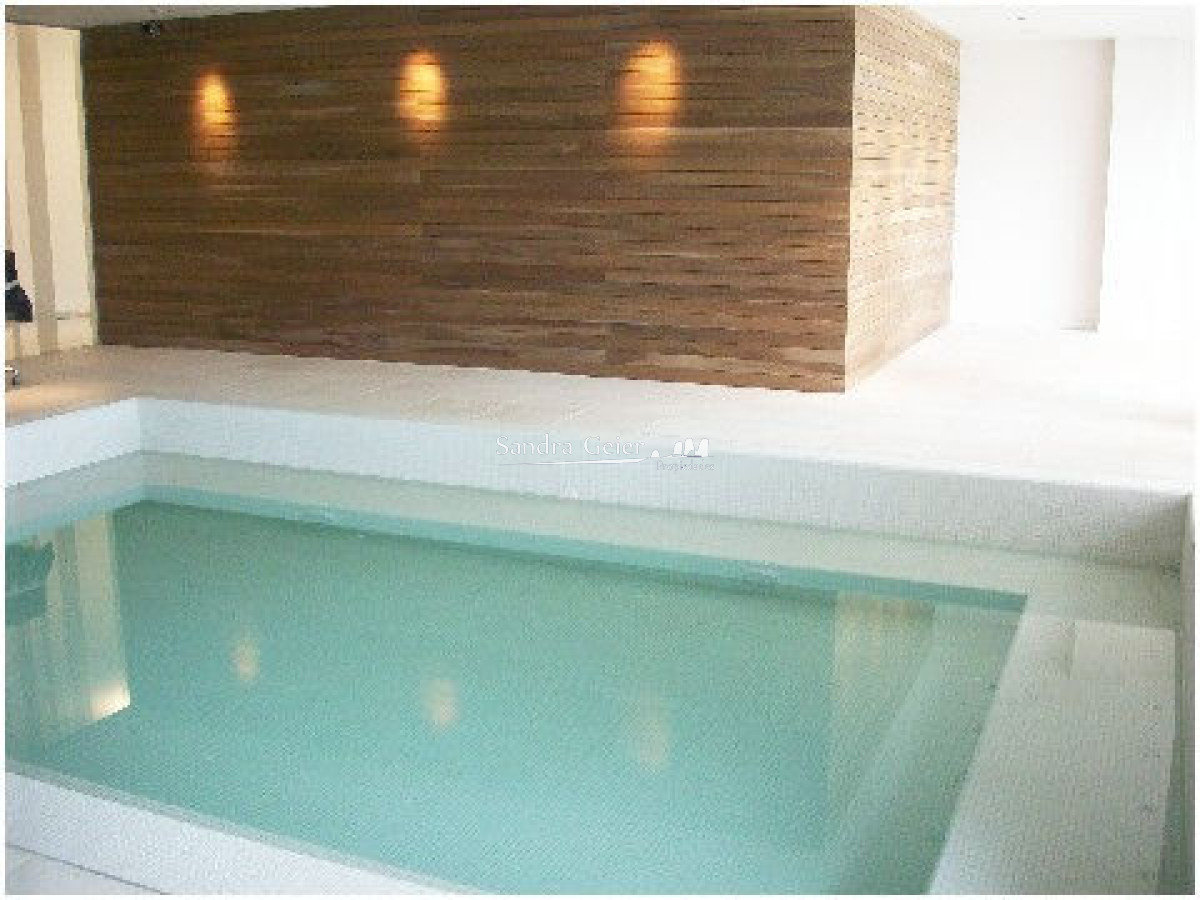Apartamento ID.1288 - AV. CHIVERTA. MUY LINDA PLANTA  