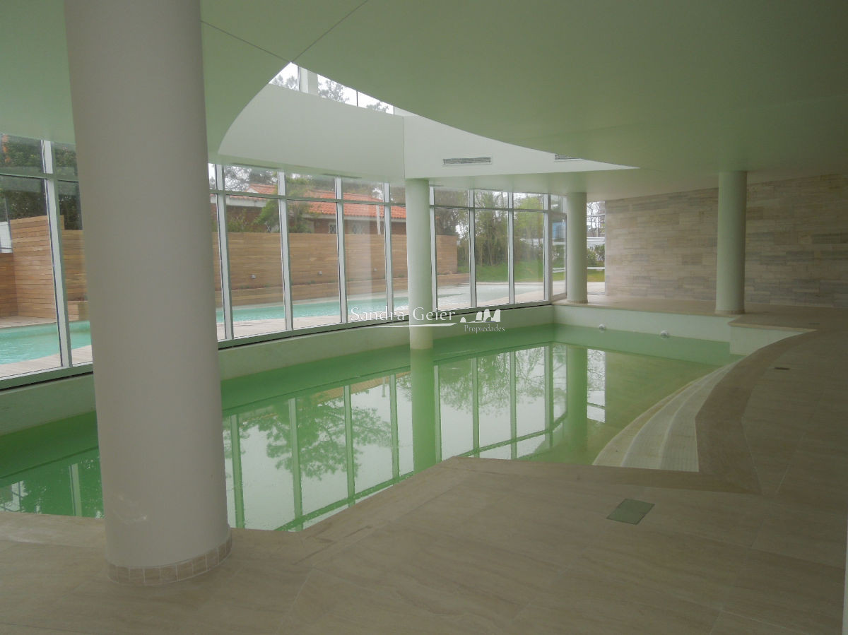 Apartamento ID.709 - VENTA MANSA SUNRISE TOWER PARADA 5 PLAYA MANSA