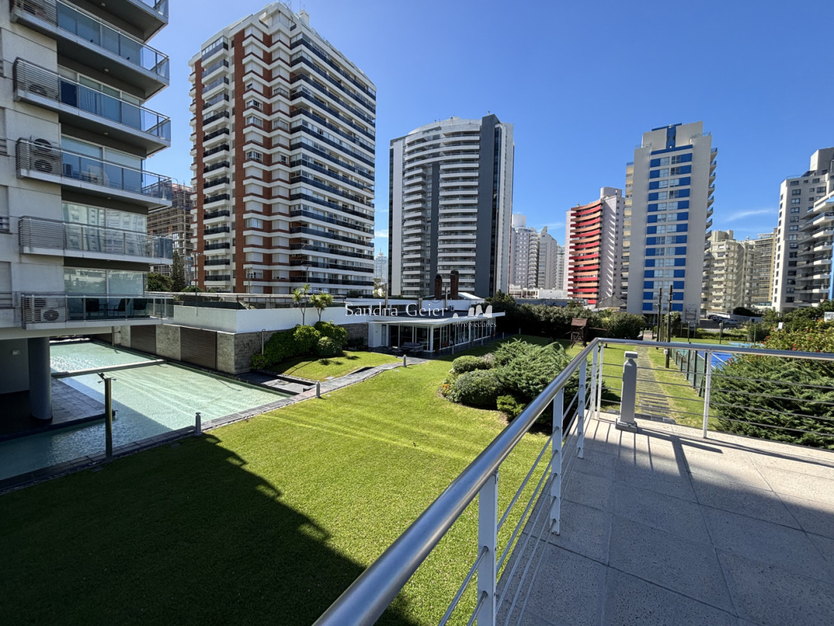 Apartamento ID.3560 - TORRE MANHATTAN EXCELENTE PLANTA