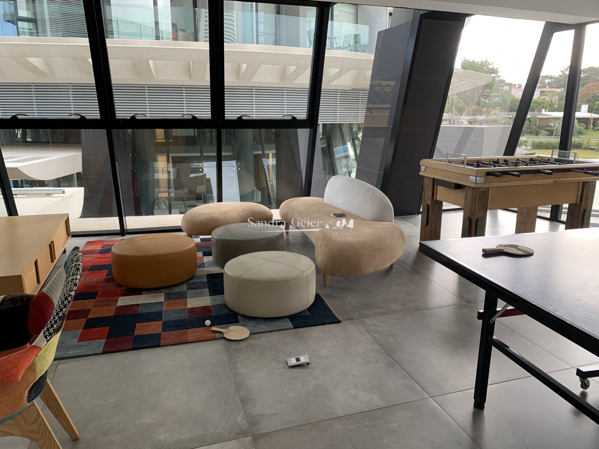 Apartamento ID.1767 - Venta - Parada 3 Mansa. Av. Chiverta casi a estrenar