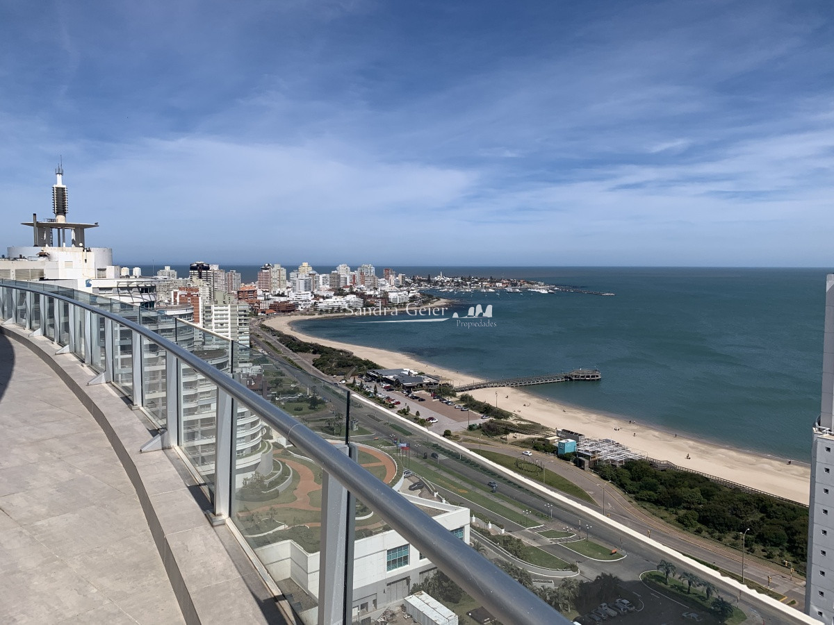 Apartamento ID.2582 - SEASONS TOWER VENTA  MANSA PEGADO A ENJOY CONRAD HOTEL