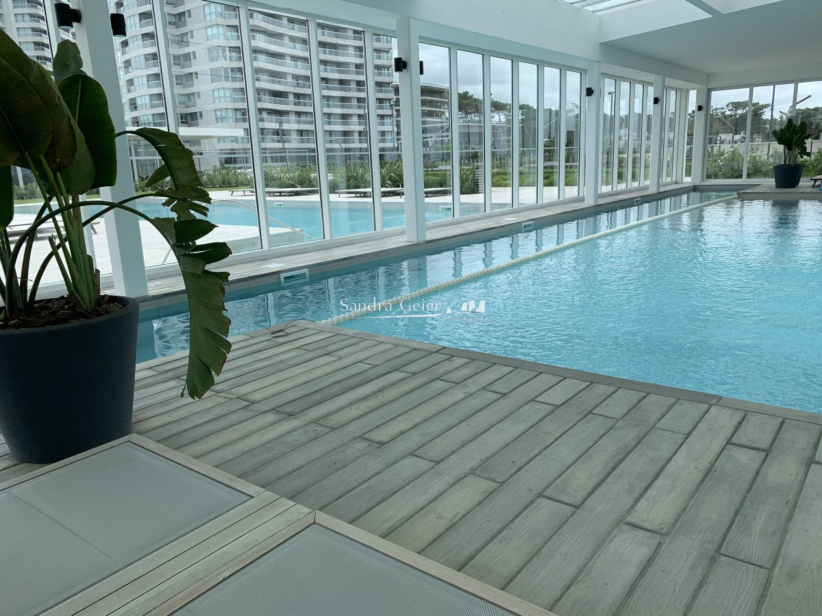 Apartamento ID.2760 - VENTA PISO ALTO TORRE LE PARC III BRAVA PRIMERA LINEA FRENTE AL MAR 