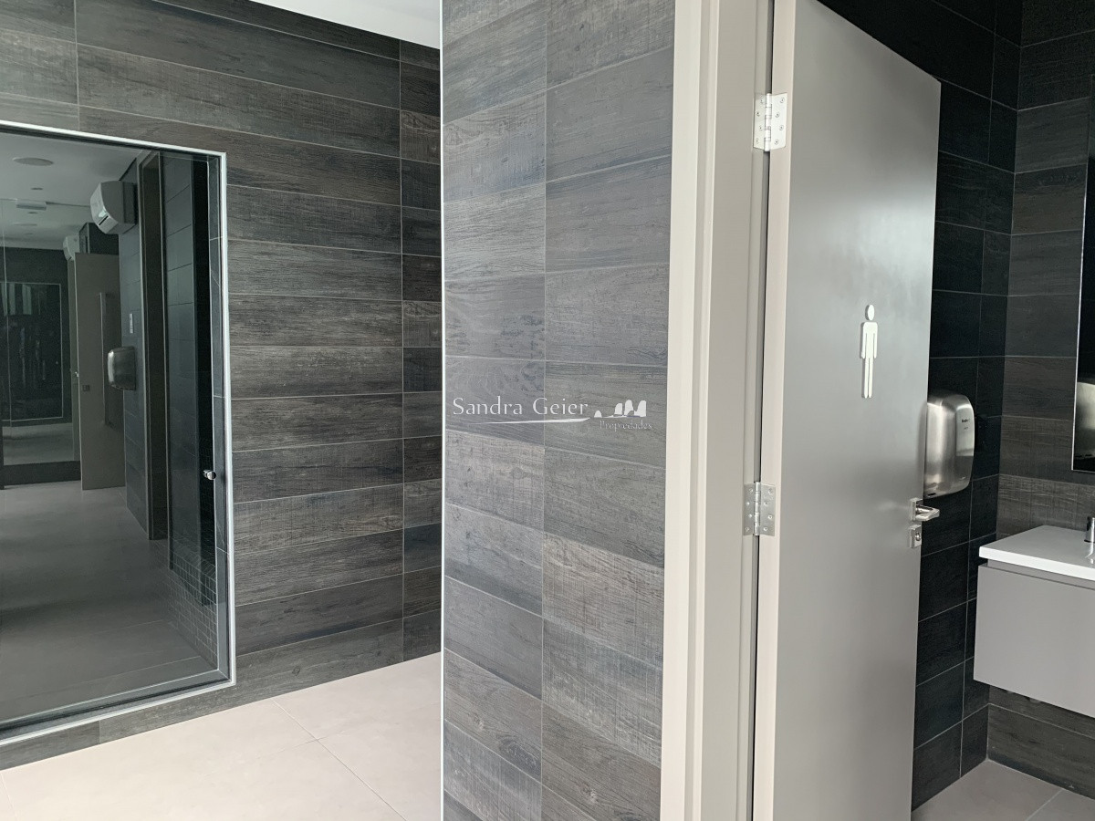 Apartamento ID.2760 - VENTA PISO ALTO TORRE LE PARC III BRAVA PRIMERA LINEA FRENTE AL MAR 