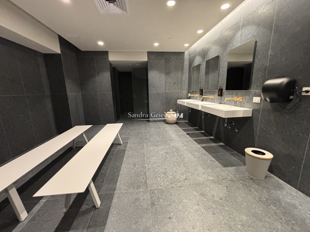 Apartamento ID.3378 - TRUMP TOWER- VENTA BRAVA FRENTE AL MAR CATEGORIA PREMIUM