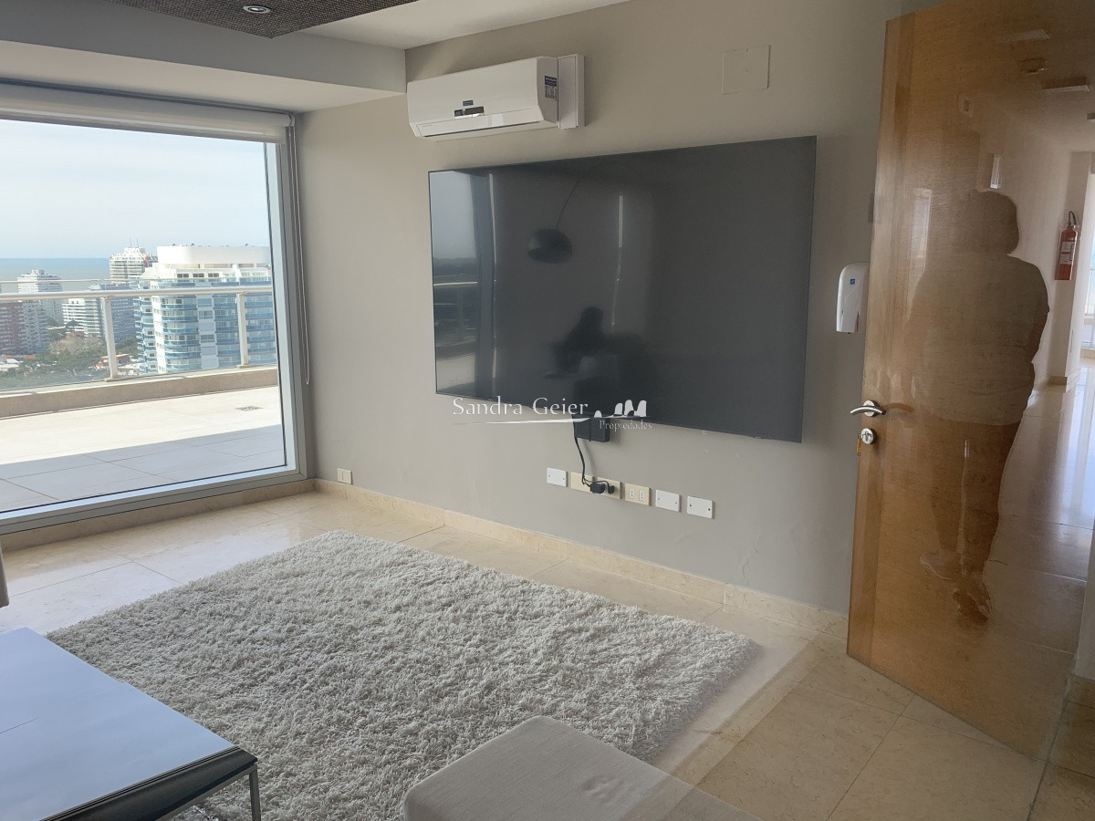 Apartamento ID.2583 - SEASONS TOWER VENTA Y ALQUILER PISO ALTO MANSA