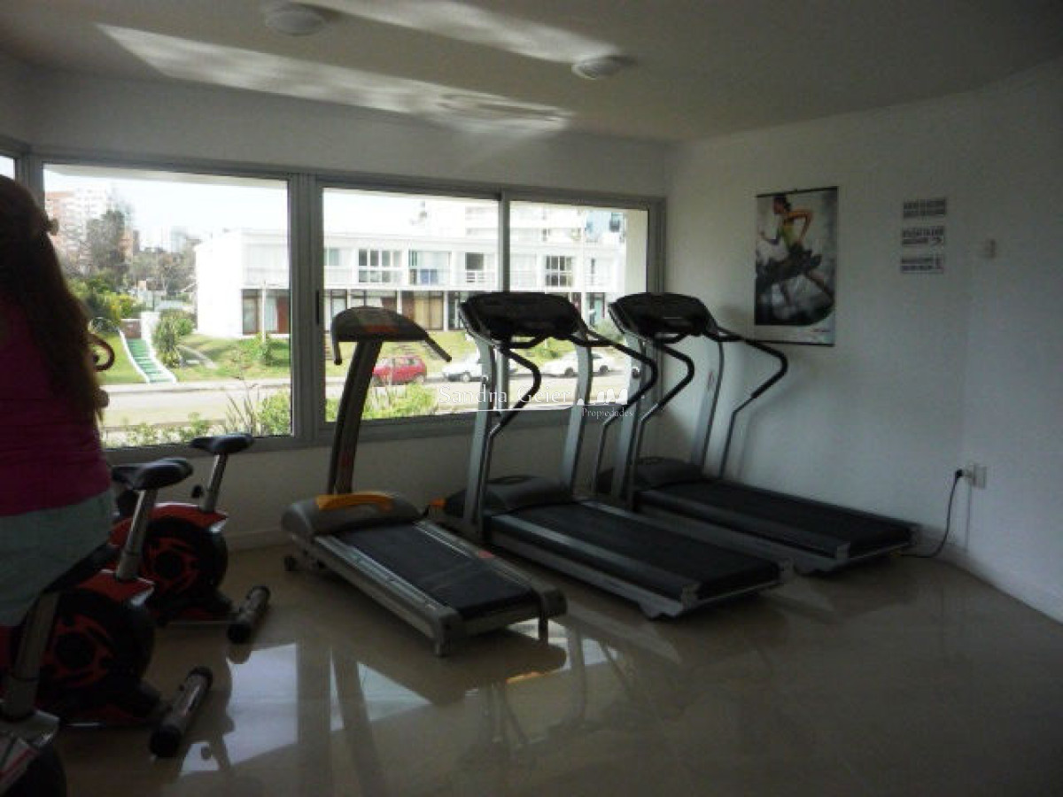 Apartamento ID.937 - AV. CHIVERTA DIVINO !!!!!!