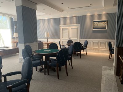Apartamento ID.1011 -  venta MILLENIUM TOWER mansa frente al mar tres suites y dependencias