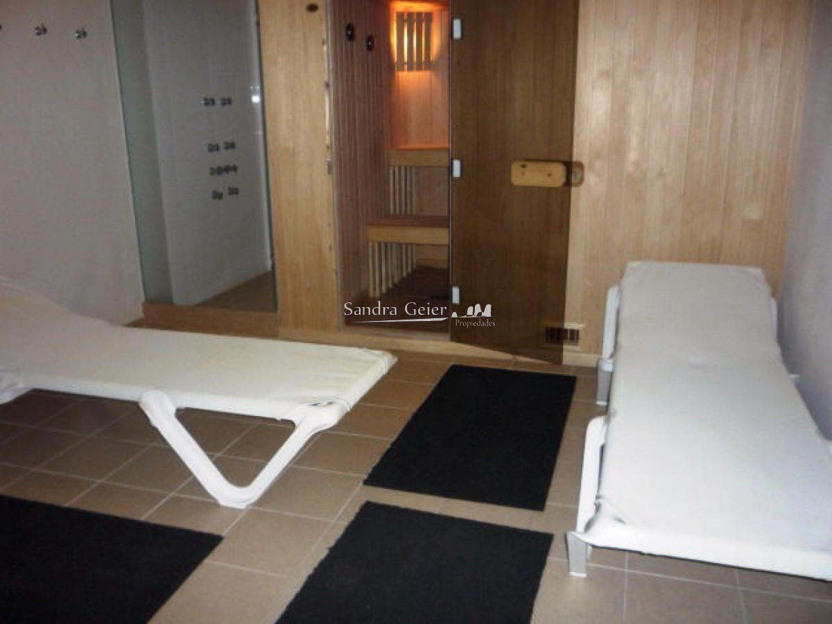 Apartamento ID.2200 - Apartamento en Punta del Este, Brava