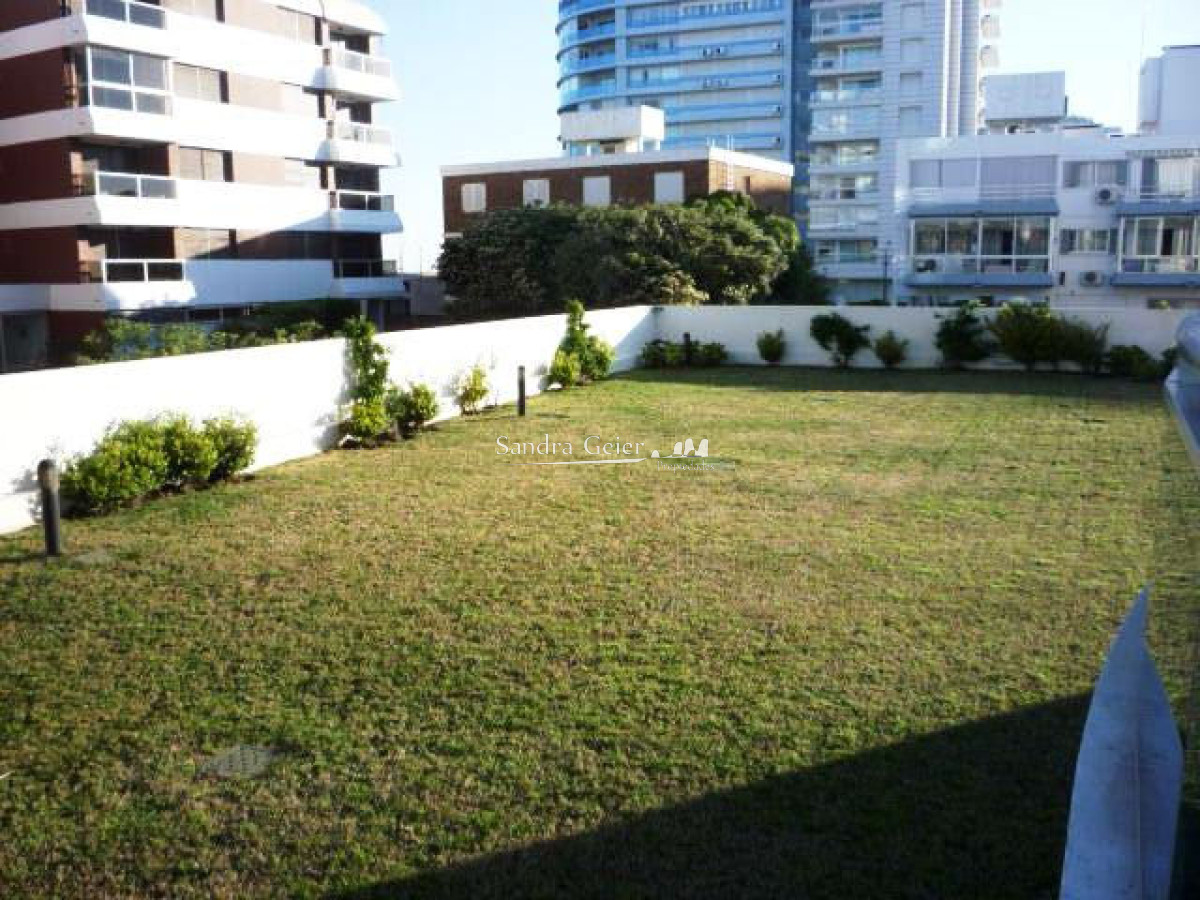 Apartamento ID.2200 - Apartamento en Punta del Este, Brava
